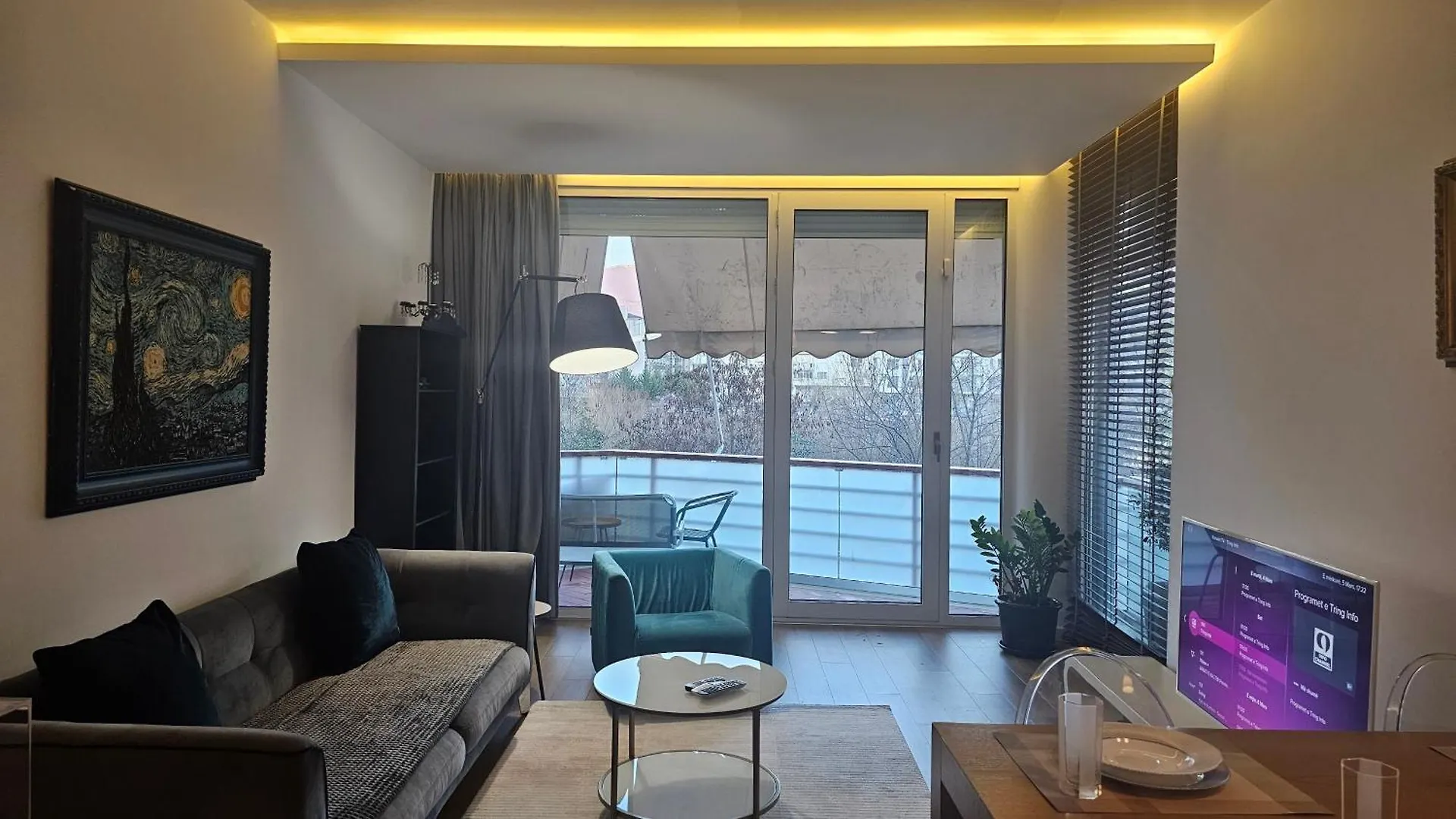 Luxury 2 Bdr Apartment Bathtub & Lake View ティラナ 0*,